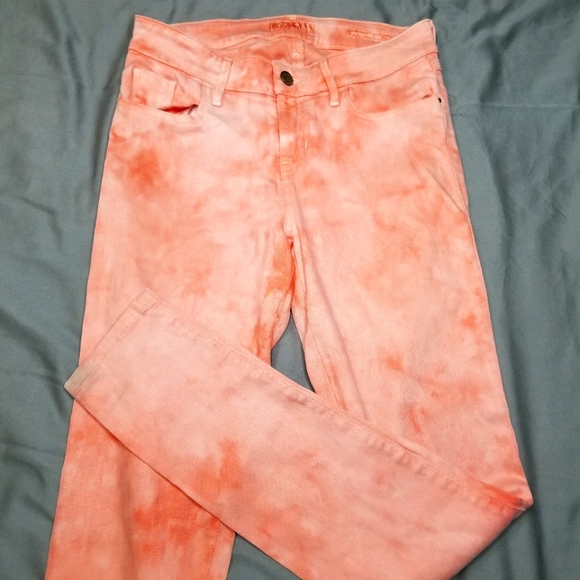 Pink acid wash Guess jeans - Picture 9 of 11